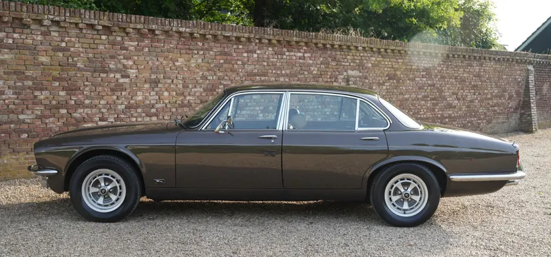 Jaguar xj6 l  w8zfvuqsyezk6wkcklum