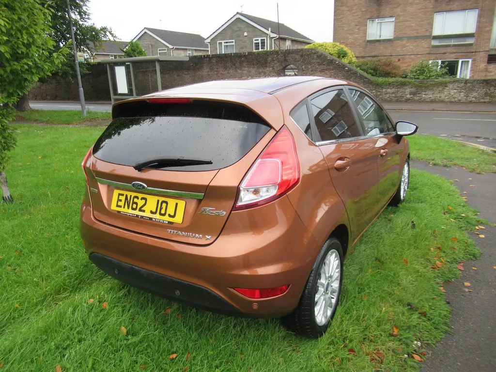 Ford fiesta lbiek5un8xyujfcnjerpz