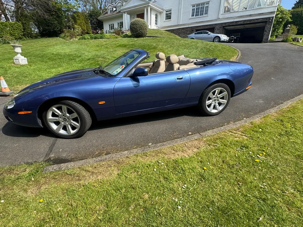 Jaguar xk8 5f8jbovpd9r24yvwb8fqe