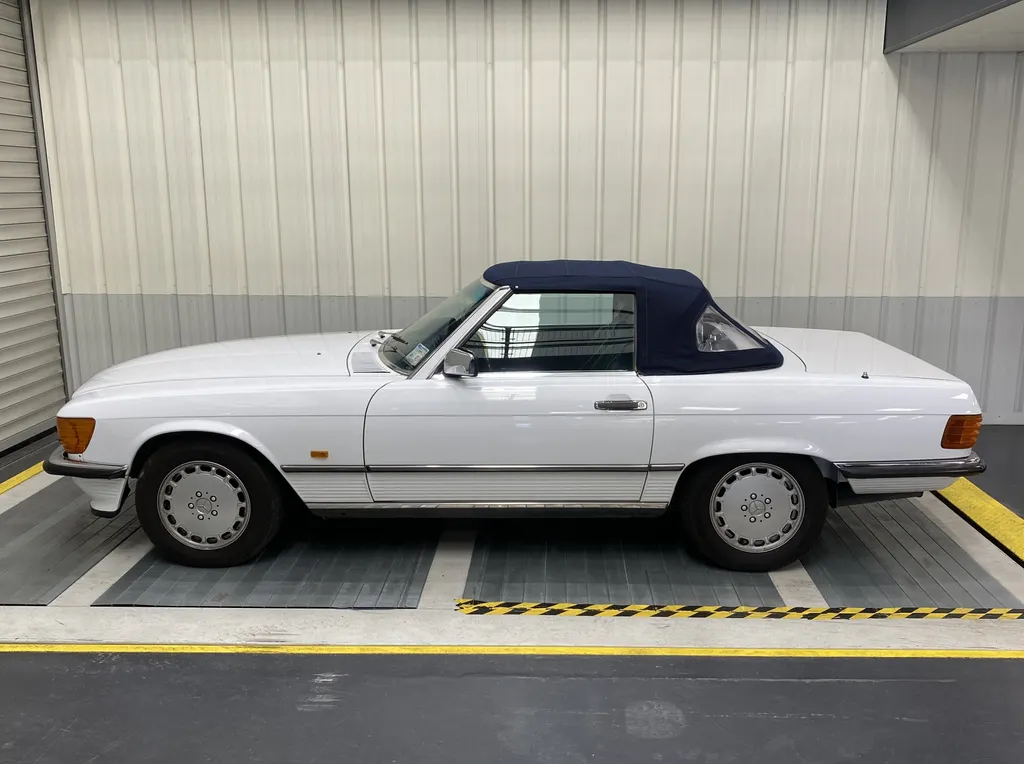 Mercedes benz sl series cejlhncnehvbg6vh1qrvd