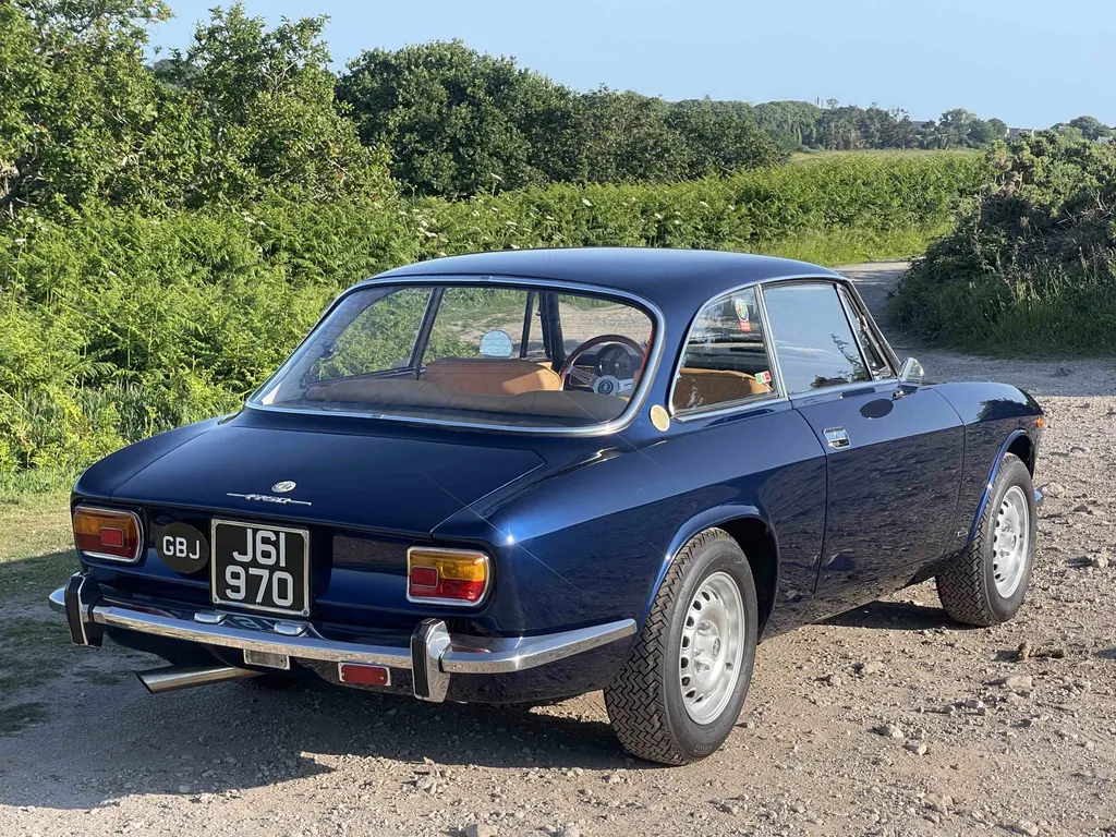 Alfa romeo 1750 gtv   lhd i4csq4mtgoluryln0g a4