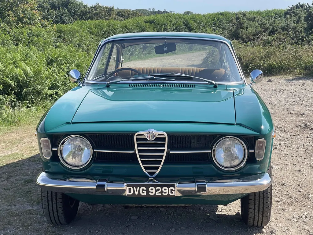 Alfa romeo gt 1300 junior xl z7x8gr7vqt4wp3on6d
