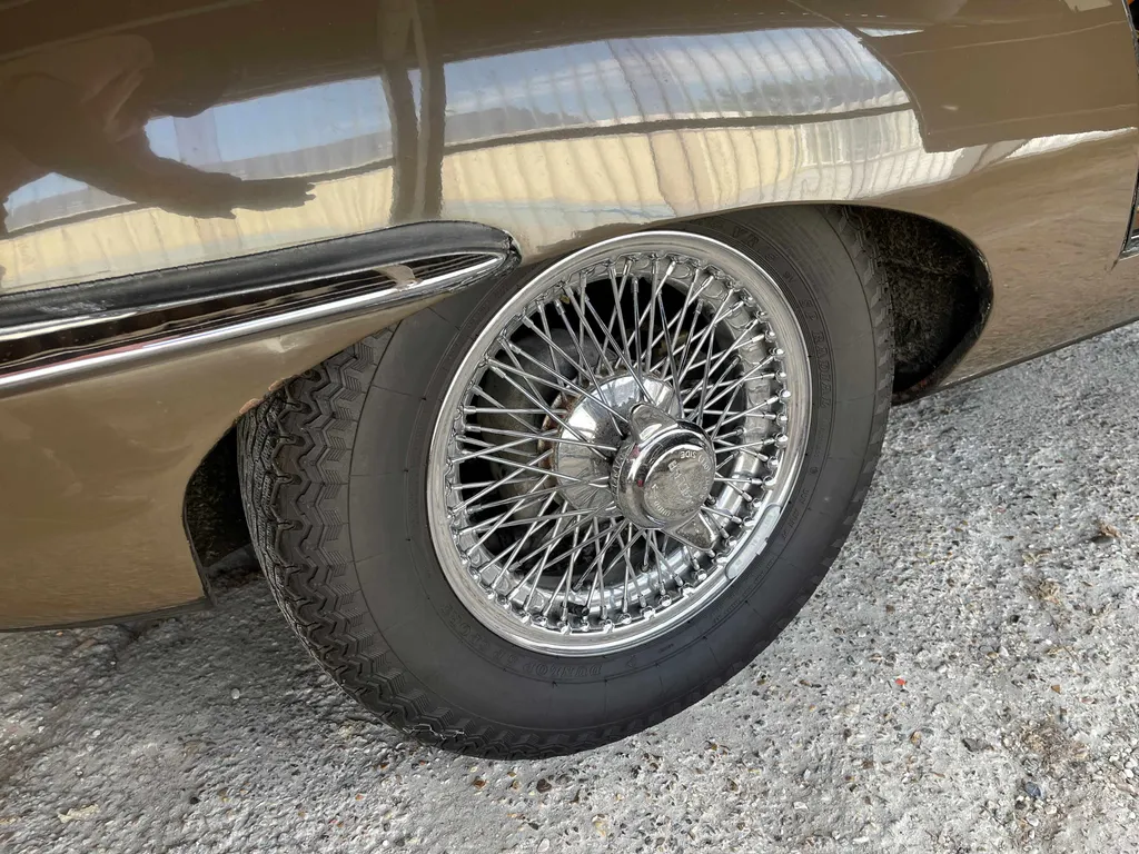 Jaguar e type series 2 fhc 7ms0yrypzebhairyklref