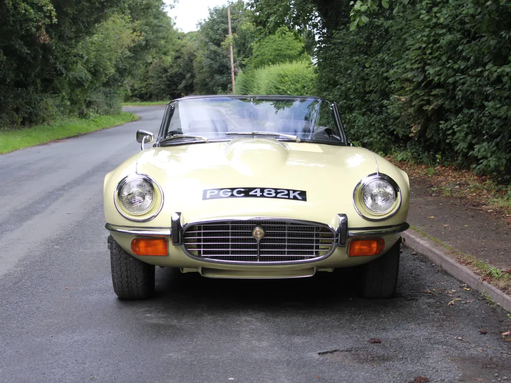 Jaguar e type vhucuysoc8shzhafar5ml