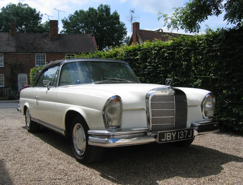 Mercedes benz 280se cabriolet jxzvi9cdxxsqgnfap1j8q