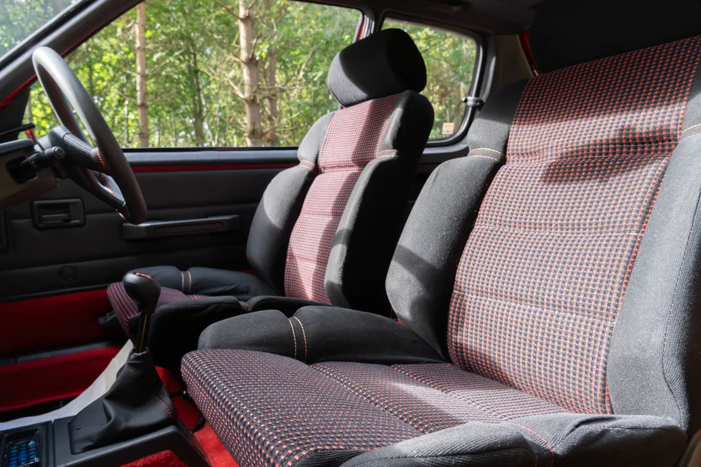 Peugeot 205 xfd4gaavzdz3txye2cbuj