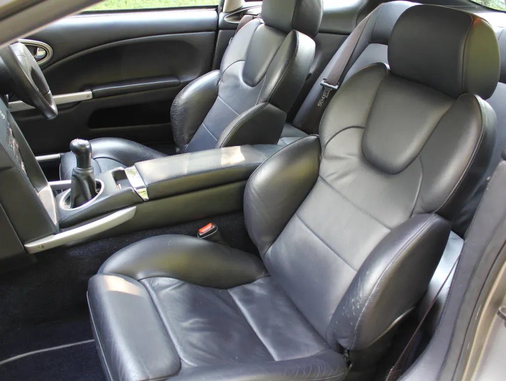 Aston martin v12 vanquish 4gwdx2doo9dvvlotfjyx4