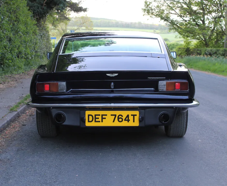 Aston martin v8 vantage tbrmulskpfr1ruvj20bnc