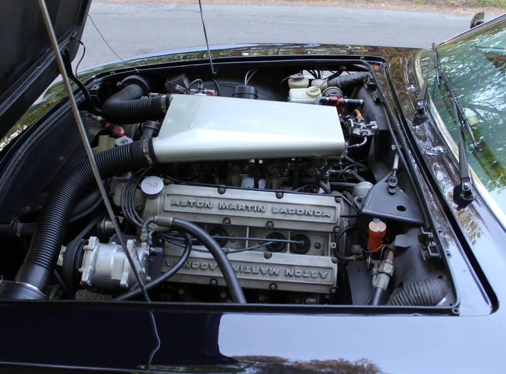Aston martin v8 vantage vsoiivmzzamffxufpka0d