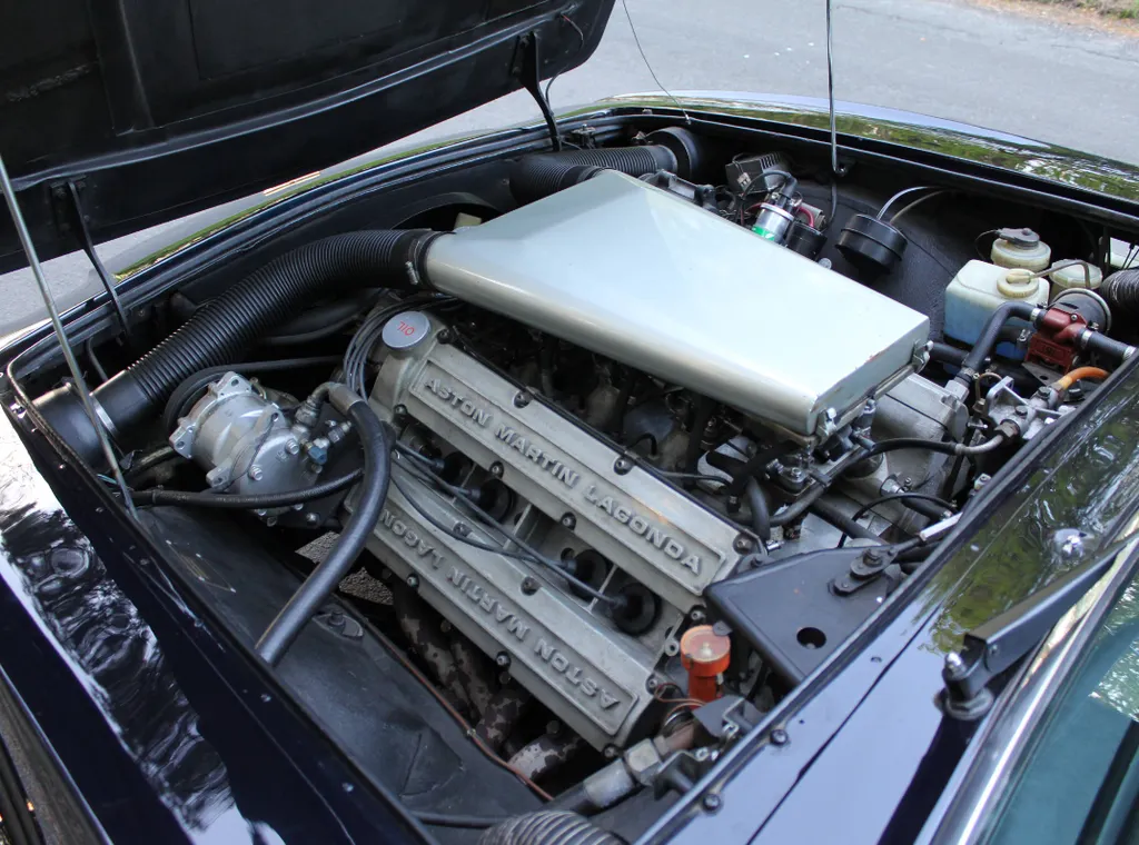 Aston martin v8 vantage zbomfkyj 7bzu24ag4gjg