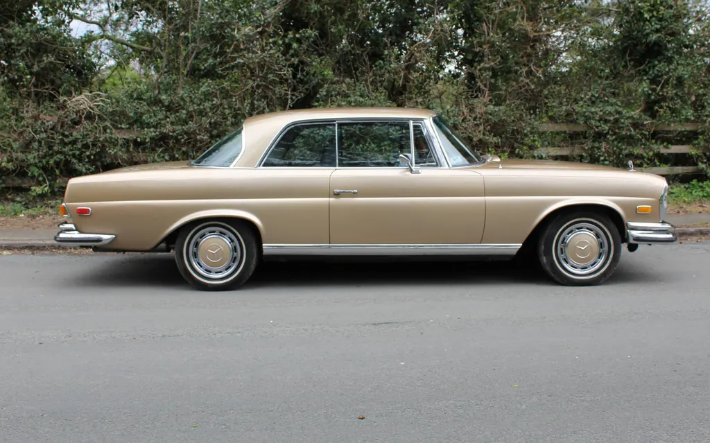 Mercedes benz  280se 3.5 v8 bzzg6thrtx7owdsgv7  k