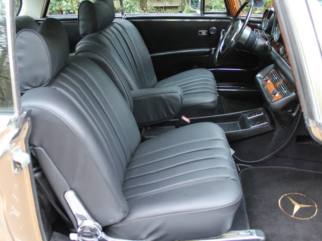 Mercedes benz  280se 3.5 v8 p3lumpscgcb x9injqoph
