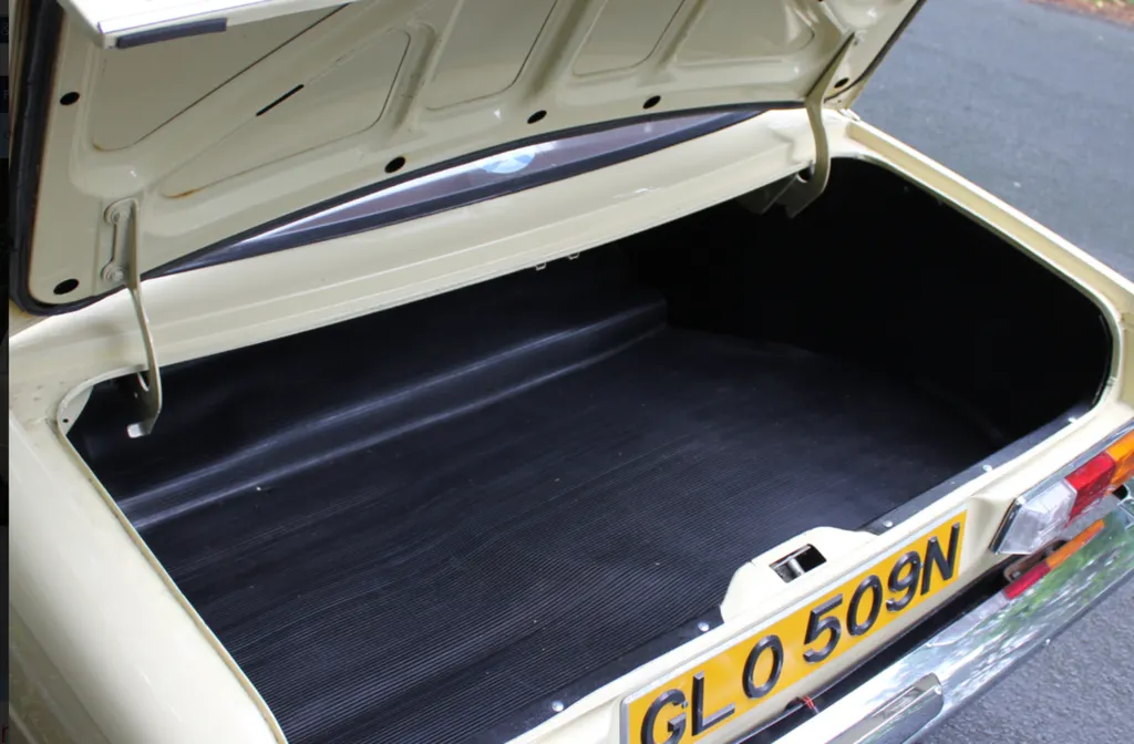 Triumph 1500tc l8g8xul c51uugb 52box