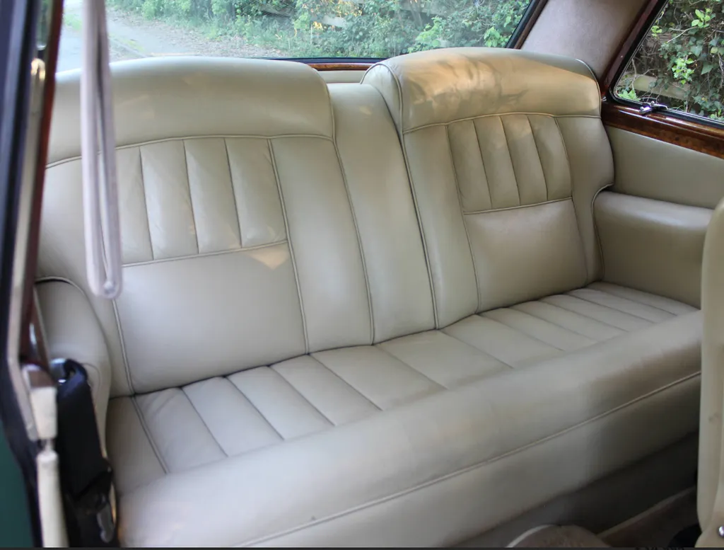 Rolls royce corniche b3fy66m0whc1xhzq9qaub