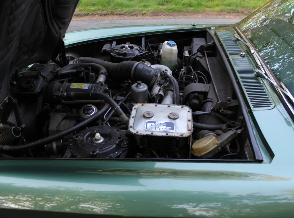 Rolls royce corniche xdnrxqtdfgylqiqqyqomf