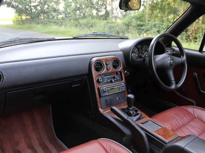Mazda mx 5 komw3tf2yf0q19ihkqp i