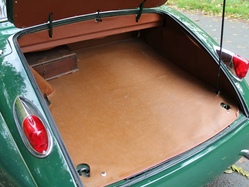 Jaguar xk150 jeoblhxqunhcnu9lmdrdq