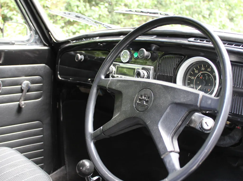 Volkswagen beetle  7wtsobpqow99np6pad7u1