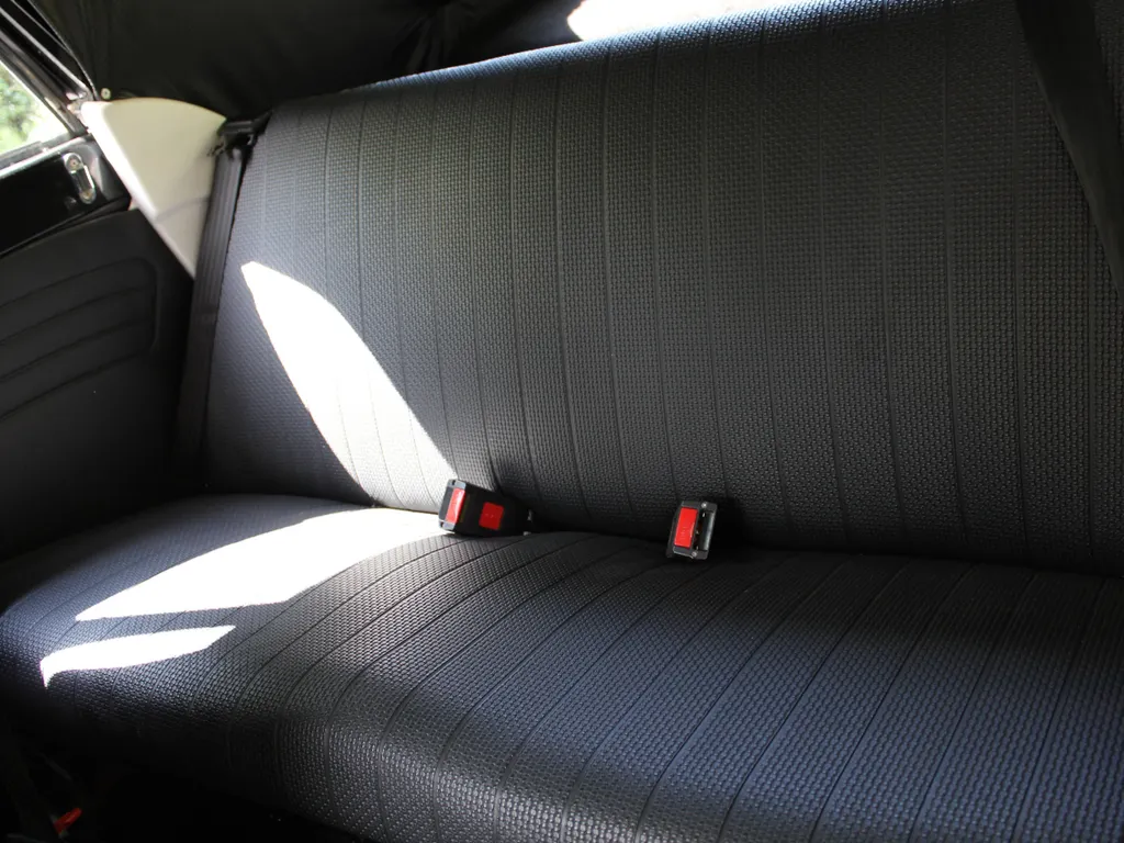 Volkswagen beetle  xrrnoznatzrisgth7ifss