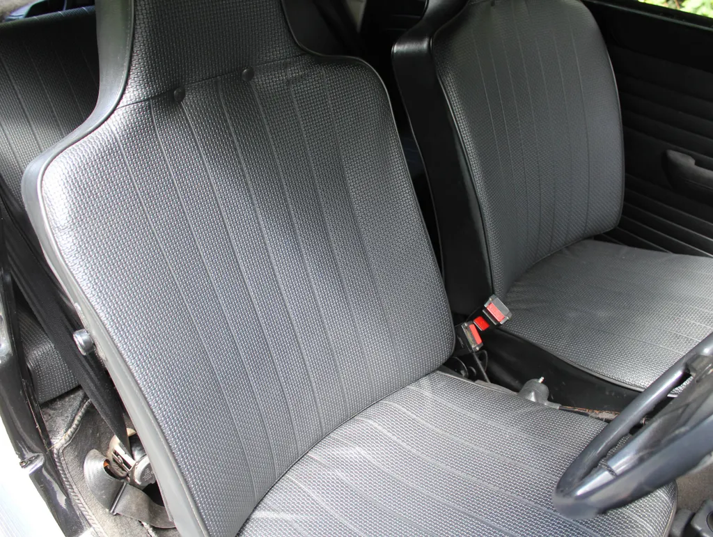 Volkswagen beetle  qzbnmaaduzddcpdlgkbya