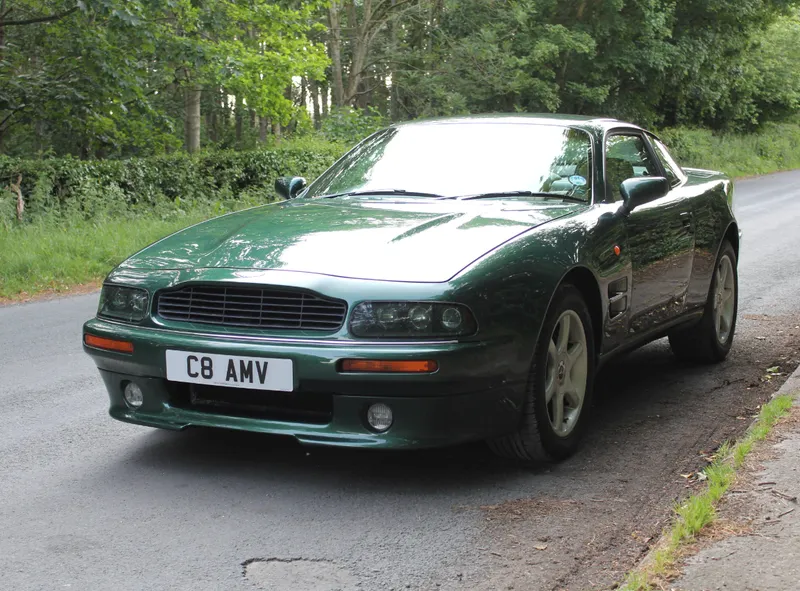 Aston martin virage ou3ohmnwuomjmrun0ns6d