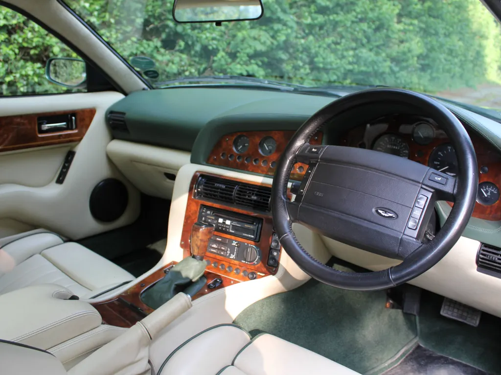 Aston martin virage z0m zwfi revr29zg1mlx