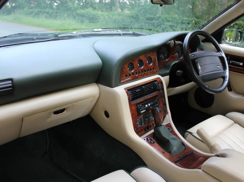 Aston martin virage qds5dfcuxmadu8vfcsdww