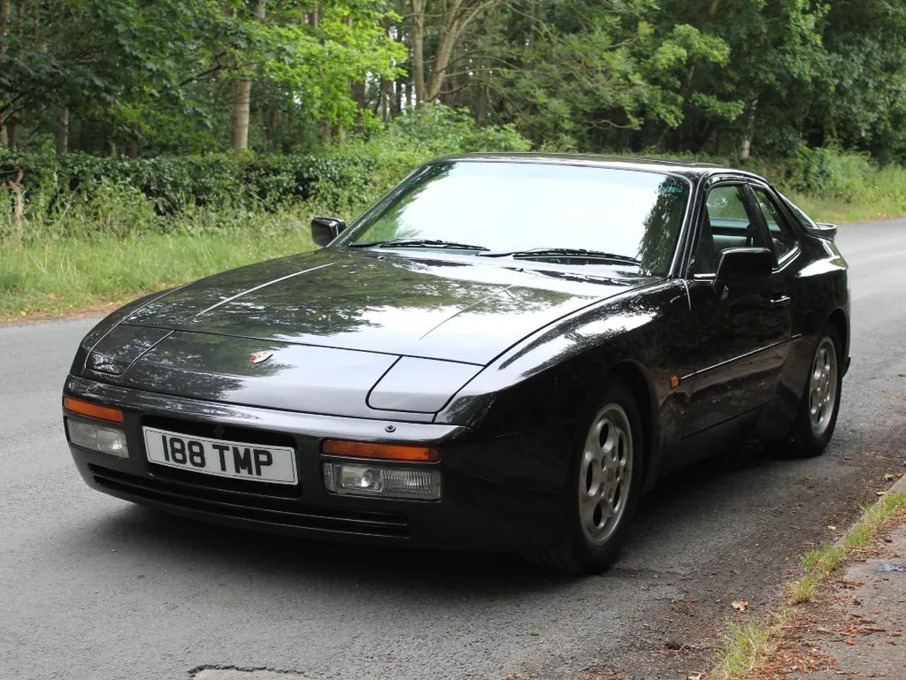 Porsche 944 turbo 93nv5ew1drvltdz4rfhmg