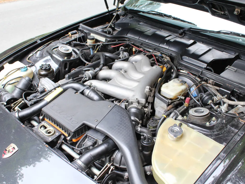 Porsche 944 turbo dvbrb5mpzelxqidh6hj2m
