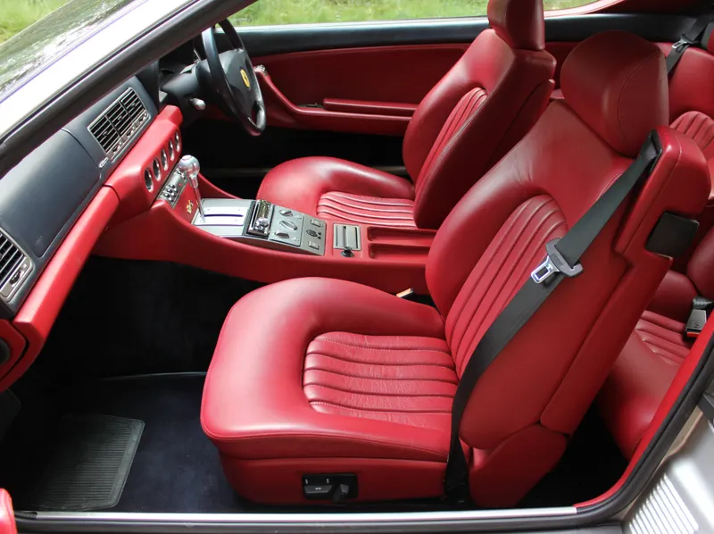 Ferrari 456 ulc0ynt9 lmpmeltqqvyt