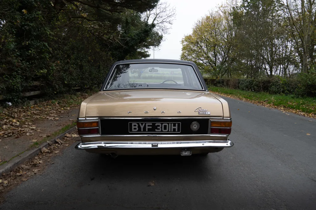 Ford cortina wd7xu3mxkjldi19zqrnzj