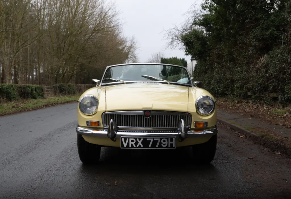 Mgb roadster otlarznws tmfh4s3j5rw