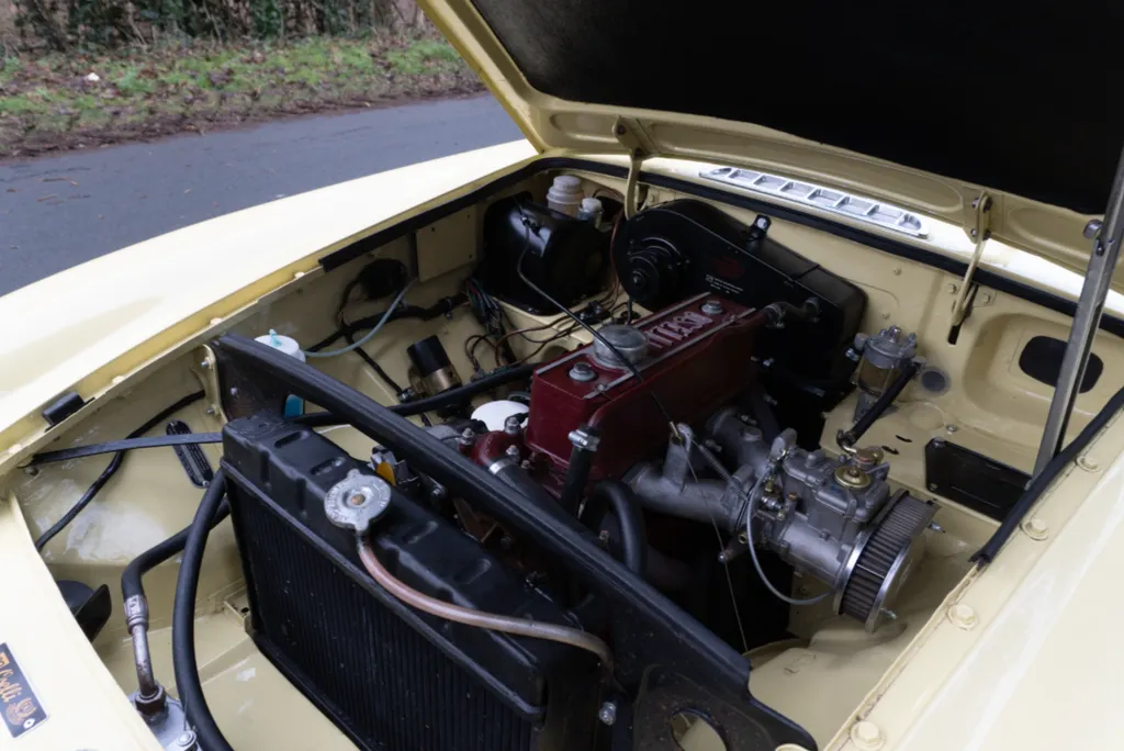Mgb roadster ax9pfi5ye7ijgnpekitb3