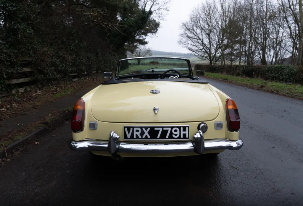 Mgb roadster bn3tcbhyiysrcqjhv mjk