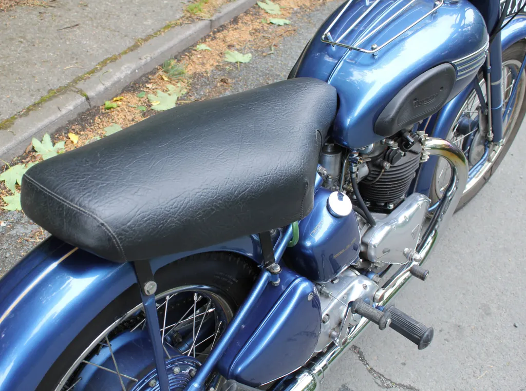 Triumph thunderbird zhryhq0w5gudavotdpqfb
