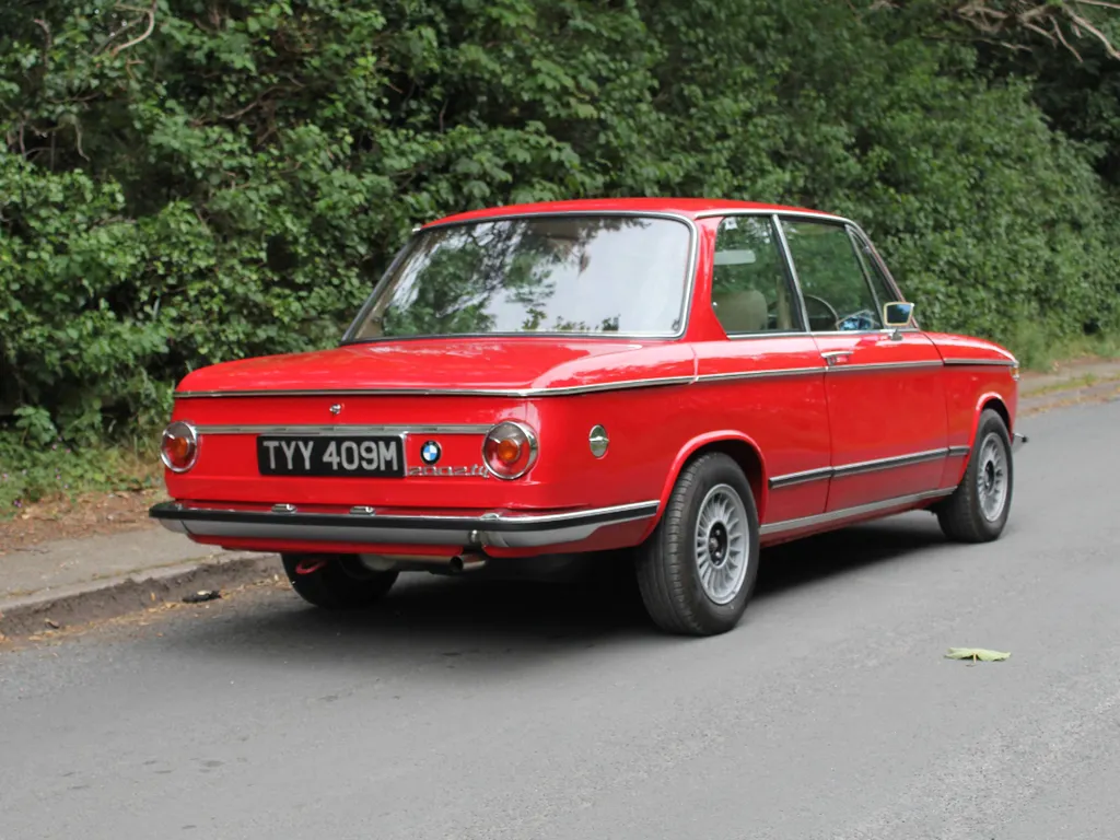 Bmw 2002 tii mvqvm9s8liwrboempq0tr