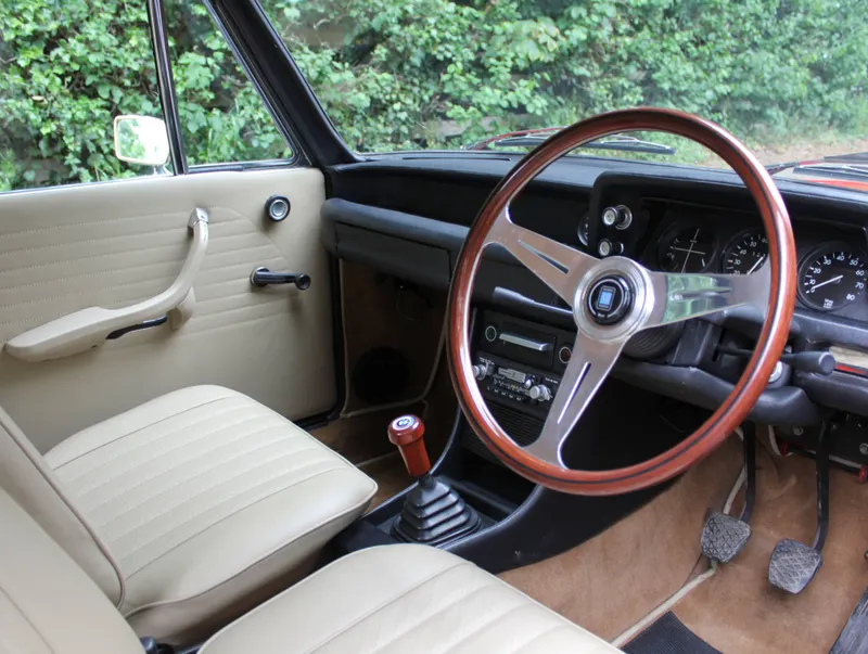 Bmw 2002 tii r25dhgvyjtnzidchvg4 8