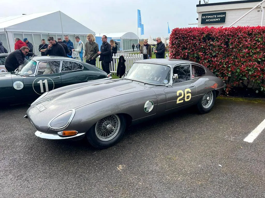 Jaguar e type series 1 3.8 fhc fia race car amh4ql 3aqyg jhquvmn0