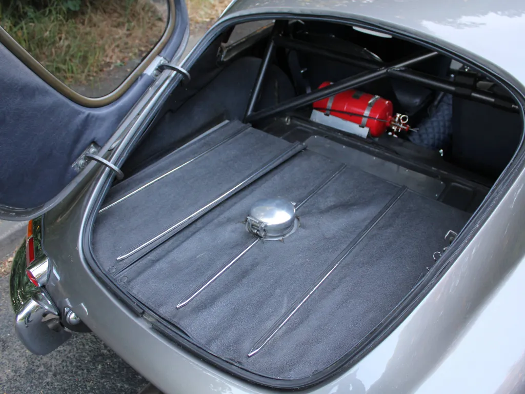 Jaguar e type series 1 3.8 fhc fia race car o ef hxspam7u4i4epiyi