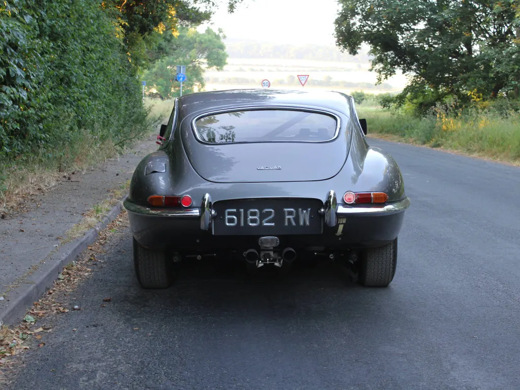 Jaguar e type series 1 3.8 fhc fia race car irizecqhhwied4jkeujev