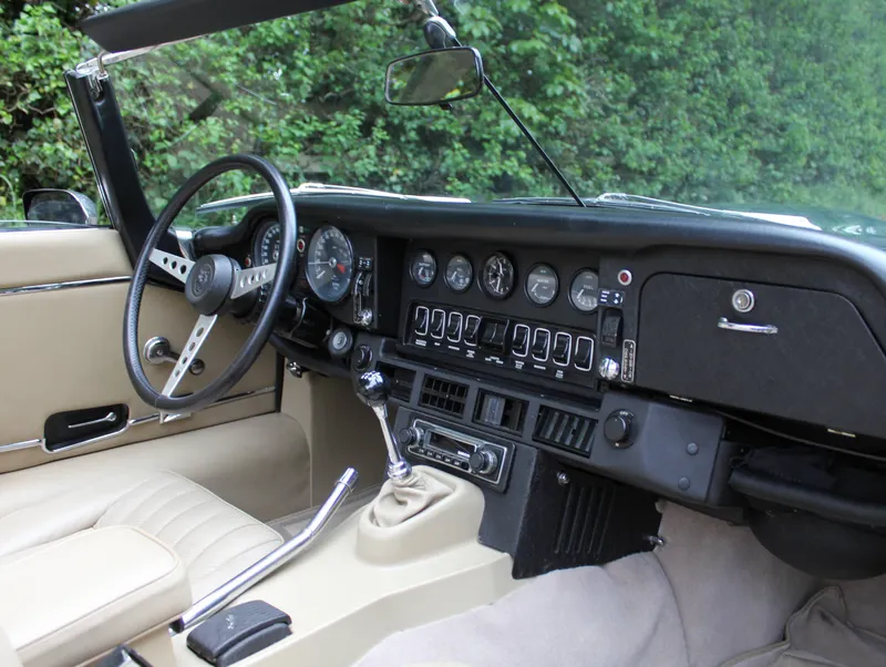 Jaguar e type series 3 v12 jtfejdnrcb0yi3bxacstq