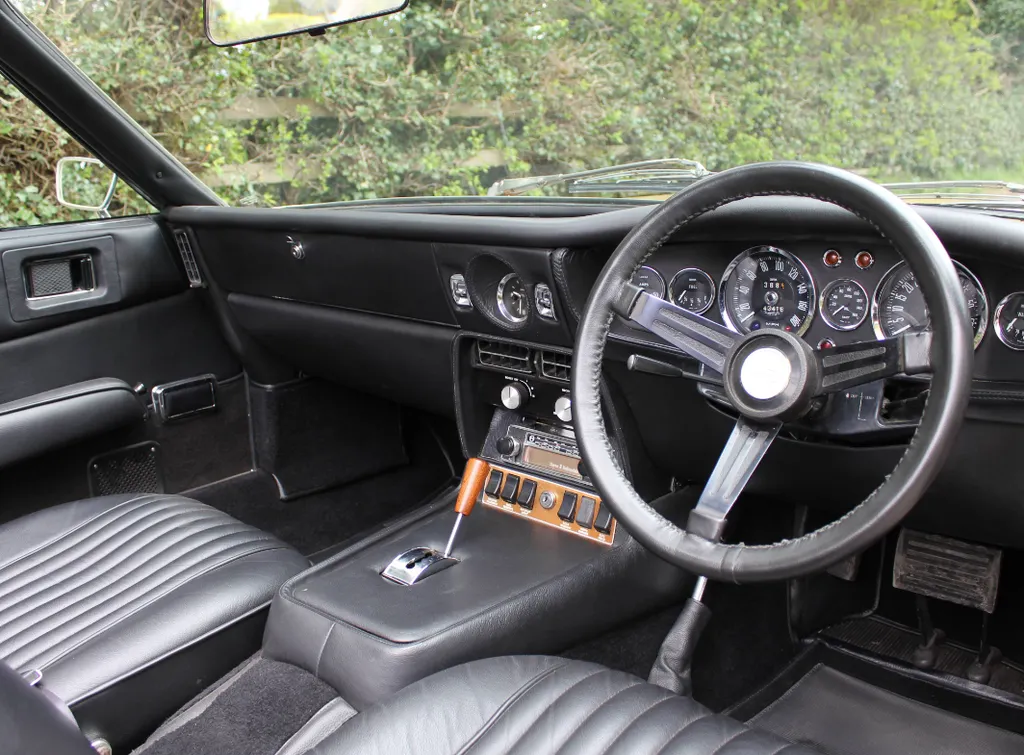 Aston martin  dbs volante 2thqjfhwl3fov6hw4g87j