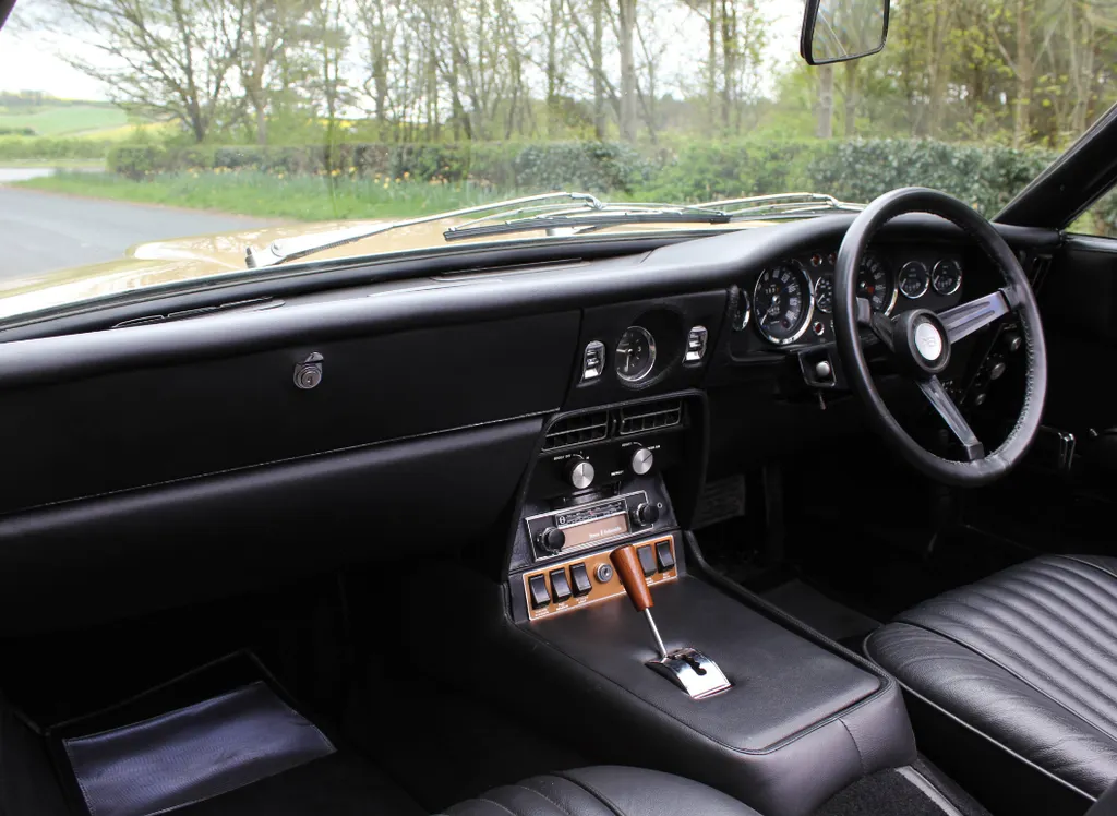 Aston martin  dbs volante 7vb5seas73 i1ni3n3dma