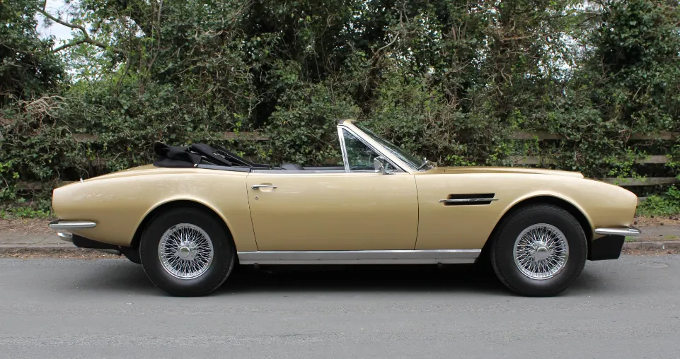 Aston martin  dbs volante xxbfk dwocw9oqaidhamq