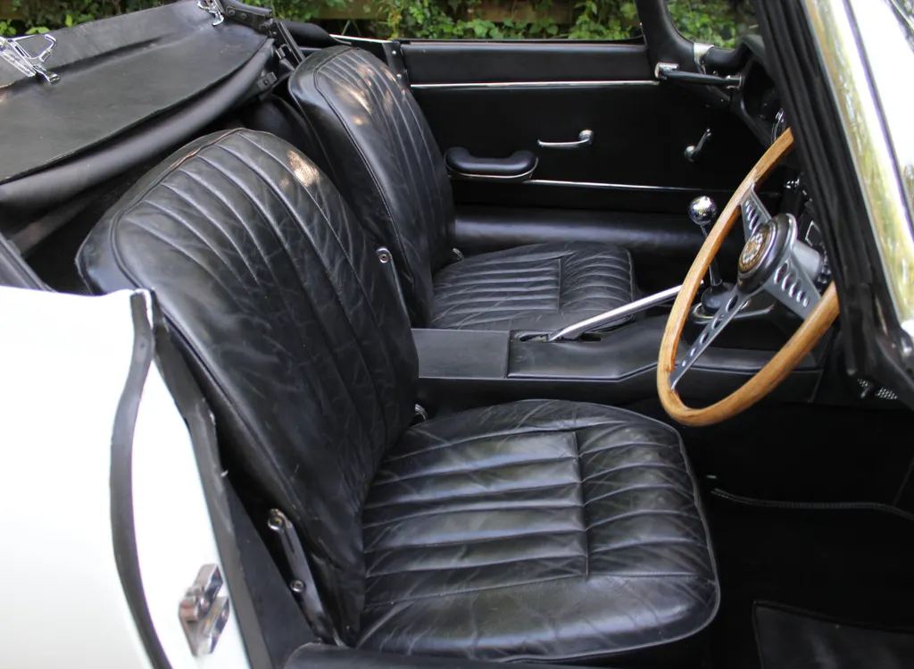 Jaguar e type eqmchbmusp1rwxk foqbo