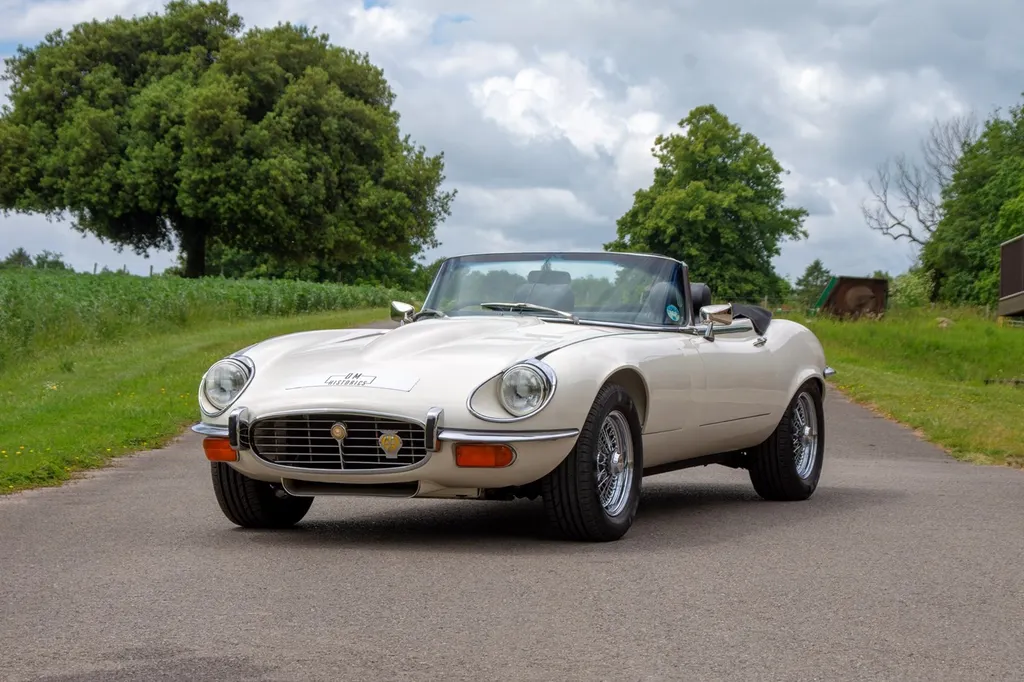Jaguar e type dir0r3fm4gdjv3nu8isac