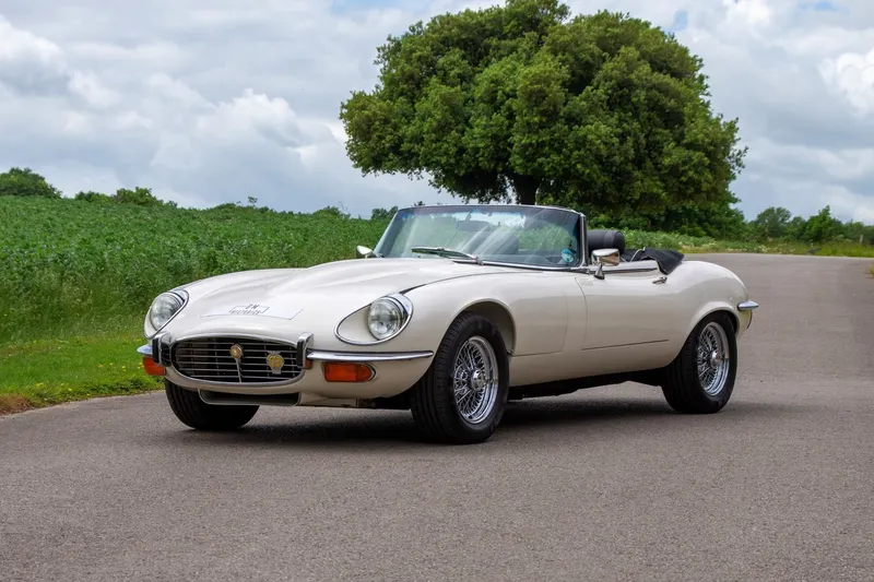 Jaguar e type whjdtiard dyiciviaope
