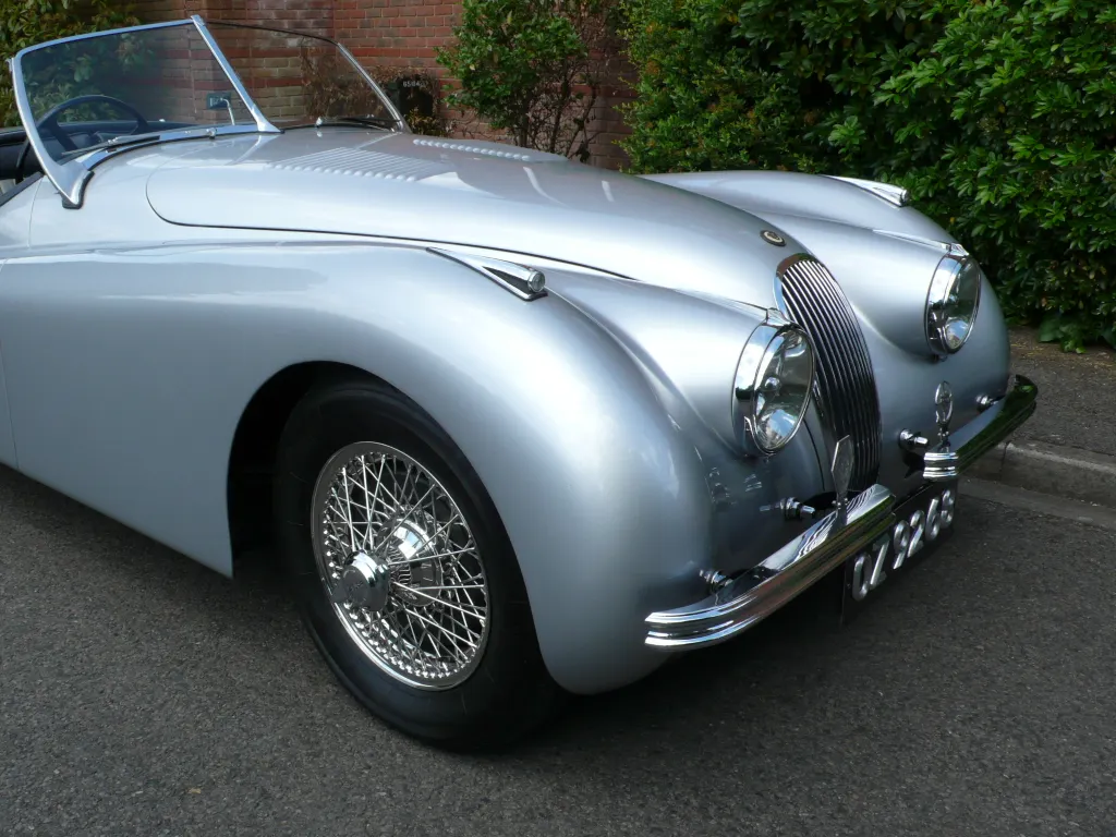 Jaguar xk120 roadster dh5ga6wxh9etoagaajl8x