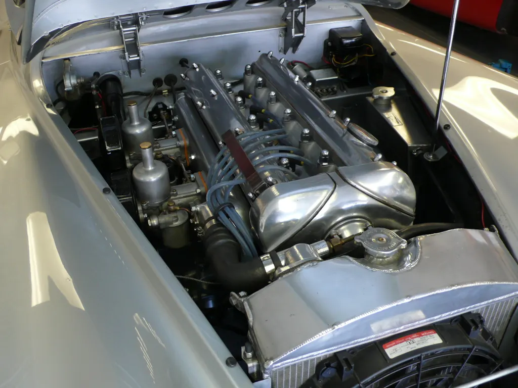 Jaguar xk120 roadster kv j1mecxvomy8 vkrsdm