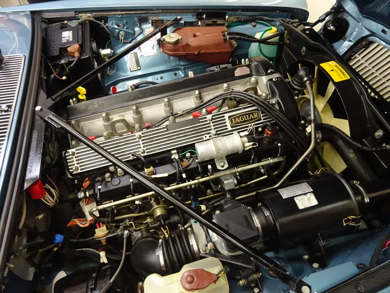 Jaguar xj6 4.2ltr mc3csryygvguy4gb8ryqn